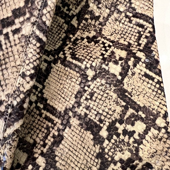 New over the knee snake print boots - Picture 3 of 3